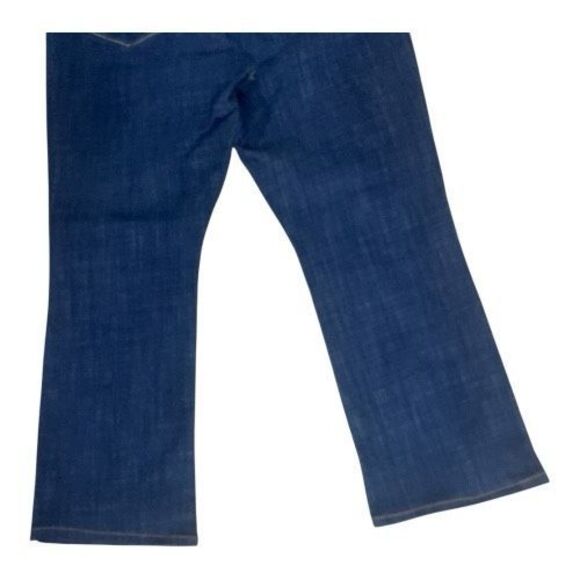 Levi’s Women Blue Denim Jeans Classic Bootcut Size 14 Stretch Embroidered - Picture 8 of 14